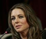 Liz Hurley lors de la conférence de presse pour le tournage du film Turquoise, à Grozny le 21 mai 2013