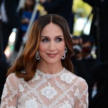 Elsa Zylberstein lors de la montée des marches avant la projection du film <em>Nebraska</em> à l'occasion du 66e Festival de Cannes le 23 mai 2013