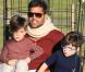 Exclusif - Ricky Martin et ses fils Matteo et Valentino dans un parc à Sydney en Australie le 18 mai 2013.