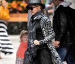 Madonna : Discrète avec sa tribu et sa fille Lourdes, material girl branchée