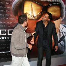 Dany Boon et Will Smith lors de la présentation du film Hancock à Paris le 16 juin 2008