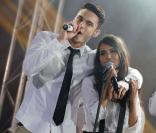 Baptiste Giabiconi et Joyce Jonathan lors du concert M6 Music Live à Issy-les-Moulineaux le 15 juin 2013