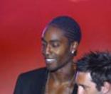 Lee Ryan et son groupe Blue, en duo avec Elton John
