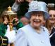  La reine Elizabeth II ravie lors de la revue des troupes des Royal Scots Borderers (1 Scots) à Balmoral, le 8 août 2013. 