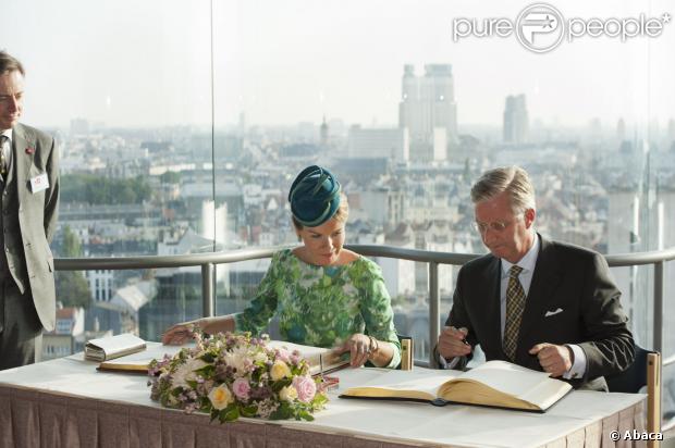 CASA REAL BELGA - Página 47 1254637-king-philippe-and-queen-mathilde-visit-620x0-1