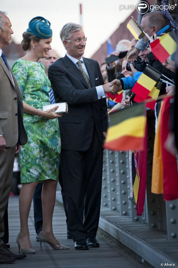 CASA REAL BELGA - Página 47 1254657-king-philippe-and-queen-mathilde-visit-620x0-1