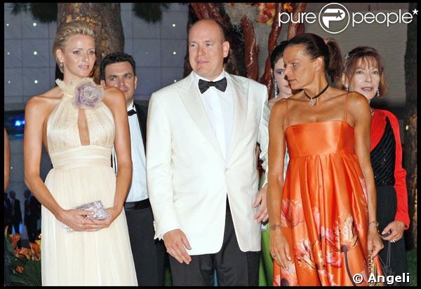 Charlene Wittstock, le prince Albert II et Stéphanie