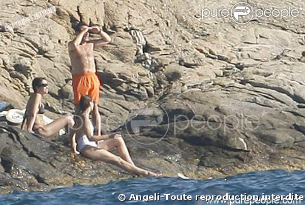 Carla et Nicolas Sarkozy : pause baignade