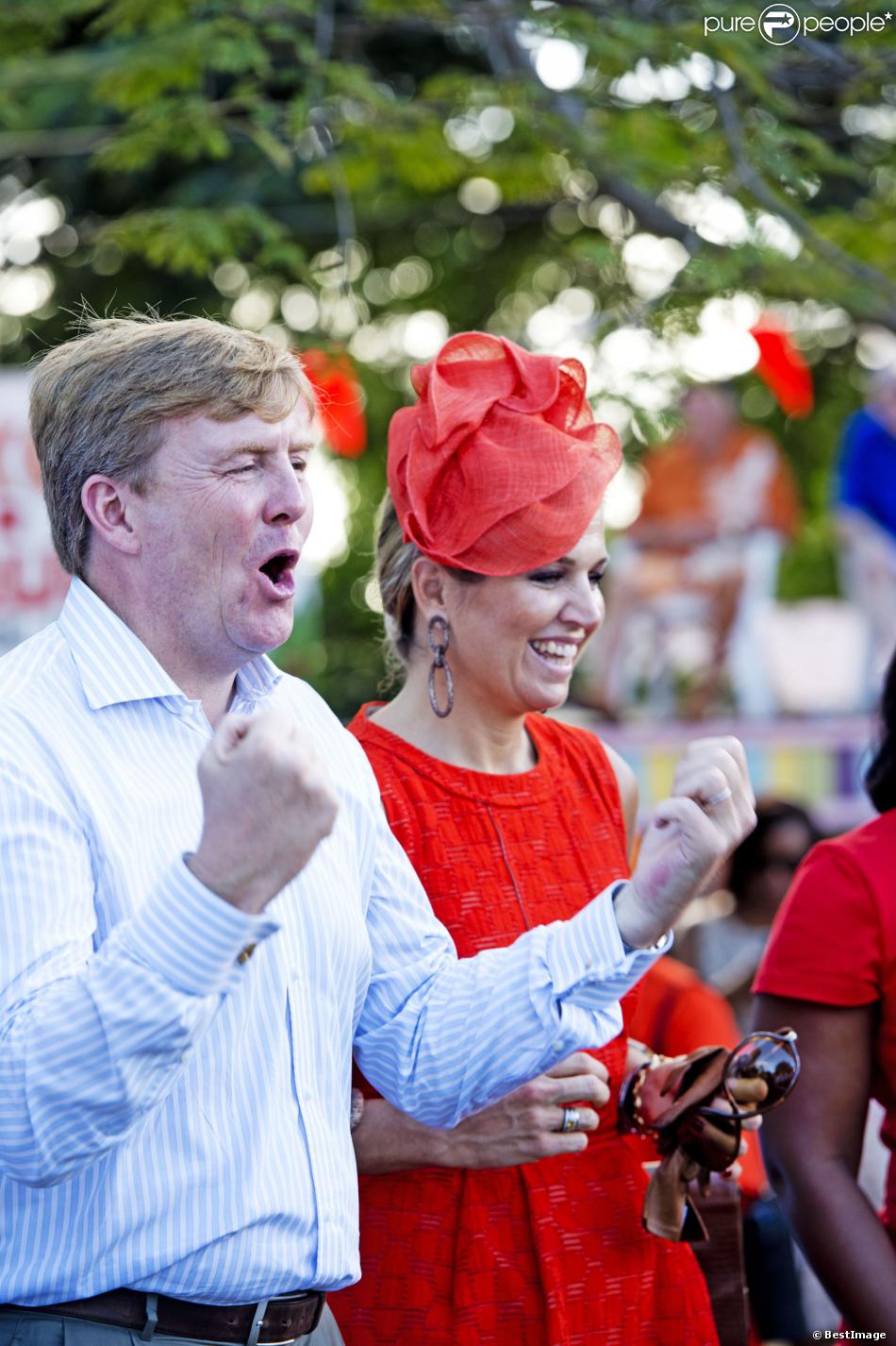 CASA REAL HOLANDESA - Página 85 1301198-le-roi-willem-alexander-et-la-reine-620x0-1