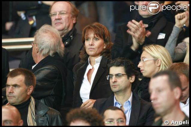 Carole Rousseau très attentive, au Parc des Princes, le 14/09/08