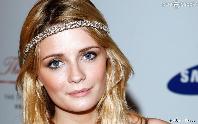 Mischa Barton perd sa robe !