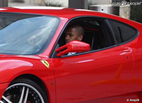 Nick Cannon et son nouveau jouet !