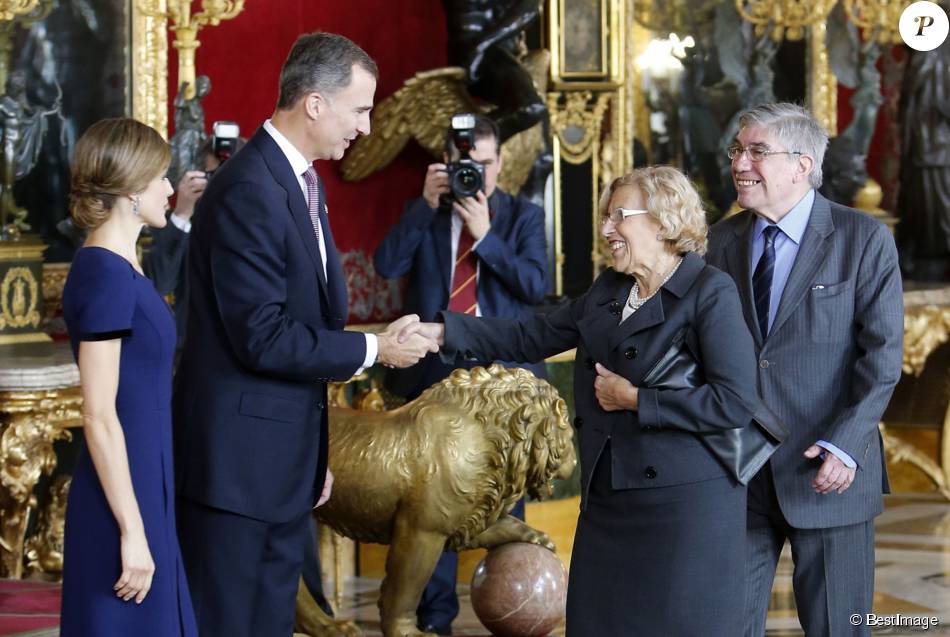 AGENDA DE SM. REYES FELIPE y LETIZIA  - Página 89 1962075-le-roi-felipe-vi-et-la-reine-letizia-950x0-2