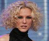 Lorie va jouer dans le soap Les feux de l'Amour