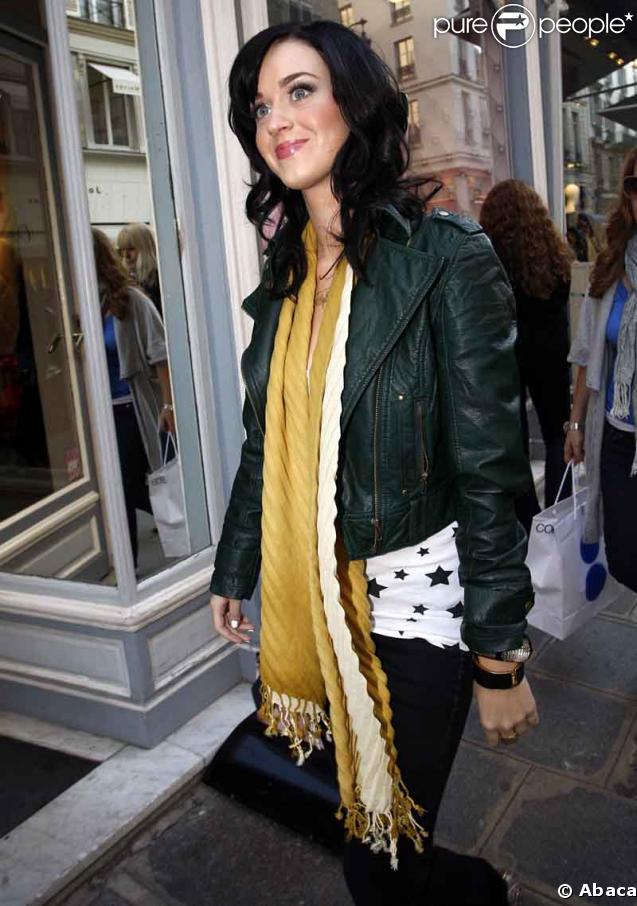 http://static1.purepeople.com/articles/4/17/21/4/@/86366-katy-perry-637x0-1.jpg