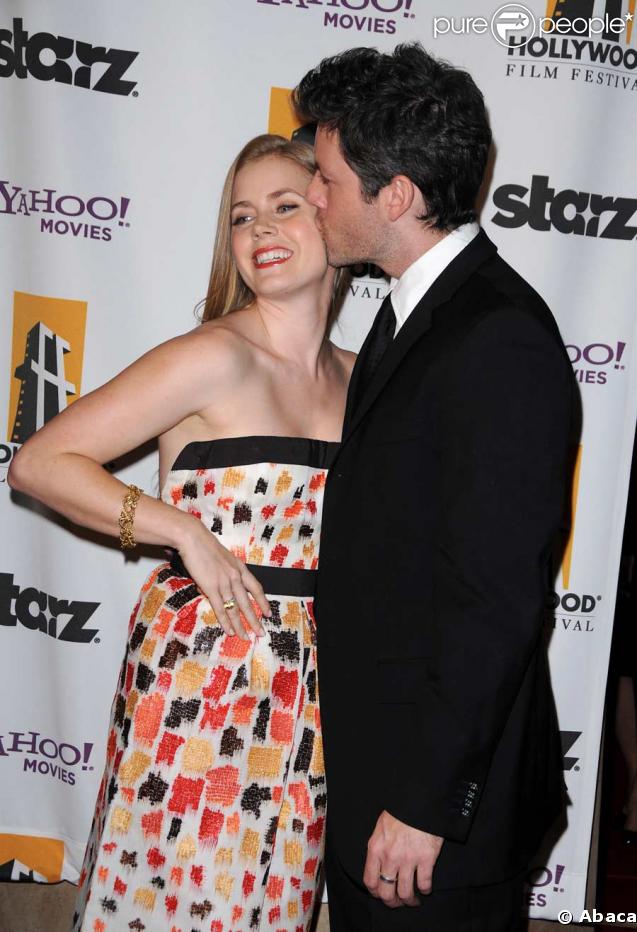 127787 amy adams et darren le gallo 637x0 1 127787 amy adams et darren le gallo 637x0 1
