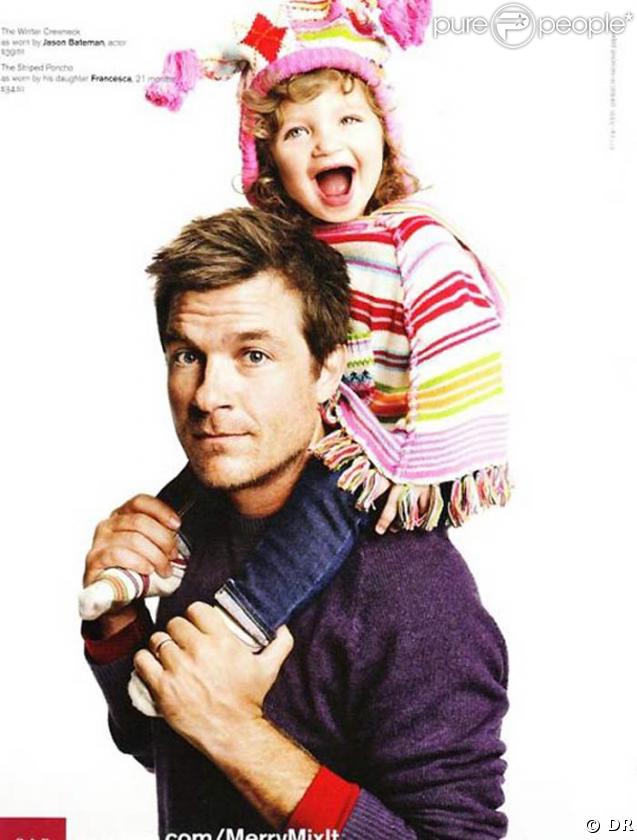 Jason Bateman et sa fille Francesca Anka posent pour GAP