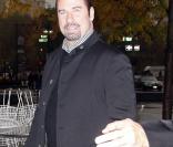 John Travolta à son arrivée à l'hôtel