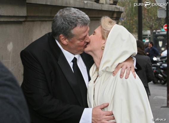 Guy Carlier se marie le 25/11/06 avec Joséphine Dard