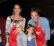 REPORTAGE PHOTOS : Cindy Crawford et sa famille de rêve mettent la main à la pâte !