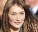 En hommage à son frère, mort du sida, Carla Bruni s'engage contre la maladie...