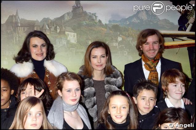 Carole Bouquet, Armelle et le réalisateur Nicolas Barry à la premiere du film ' Les Enfants de Timpelbach'