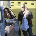 PHOTOS : Après nous avoir longtemps caché son petit Zuma, Gwen Stefani ne rate plus une occasion de nous le montrer ! 