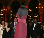 Robe Dior portée par Carla Bruni