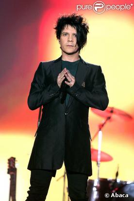 Nicola Sirkis va devoir se partager entre son bébé et... son bébé !