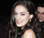 Alexa Davalos à la Première new-yorkaise des Insurgés au Sunshine Theatre