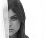 Julia Restoin Roitfeld confirme ses premiers pas dans la mode en tant que mannequin. Elle est...au top !