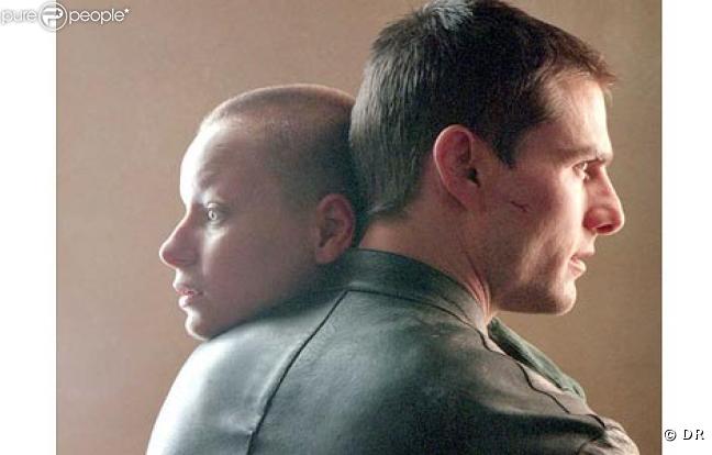 Samantha Morton, dans Minority Report en 2002... Encore un film de science-fiction avec une femme rasée !