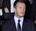 Fashion week masculine 2009-2010 à Milan : David Beckham, un oeil expert sur les centaines de passages effectués sur le podium 