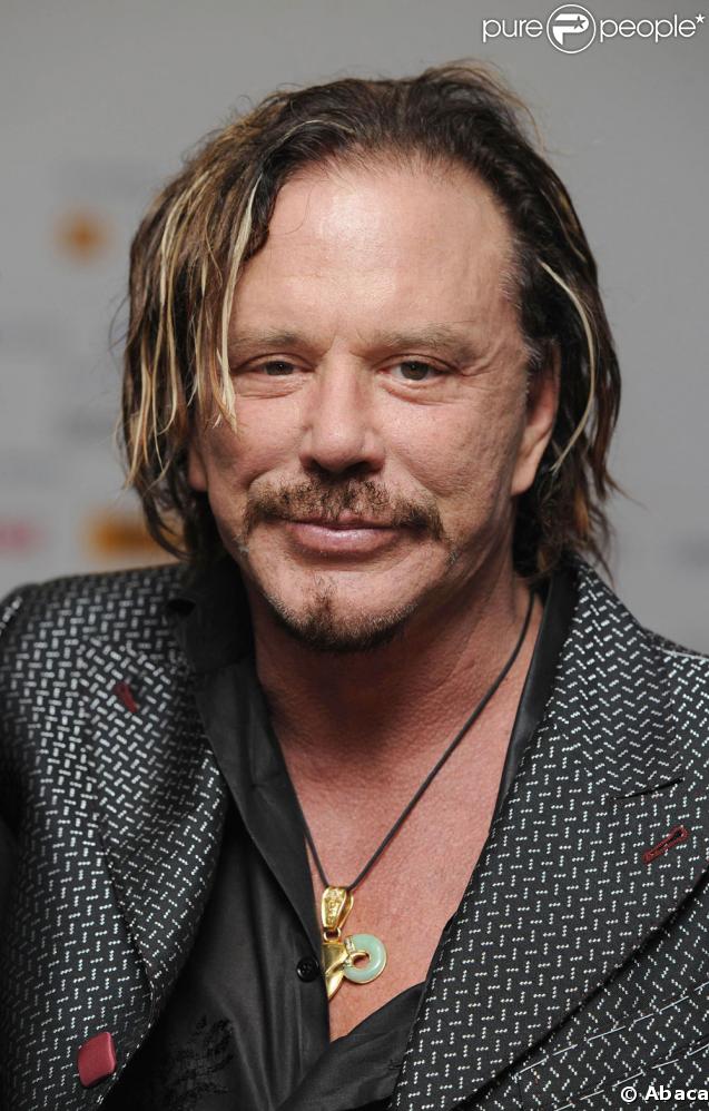 http://static1.purepeople.com/articles/4/23/30/4/@/160246-mickey-rourke-637x0-3.jpg
