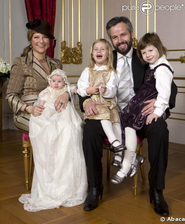 Märtha-Louise de Norvège, Ari Behn, Maud, Leah et Emma. 20/01/09 