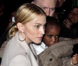 Madonna et son fils David Banda, originaire du Malawi 