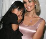 Laeticia Hallyday et sa fille Jade 