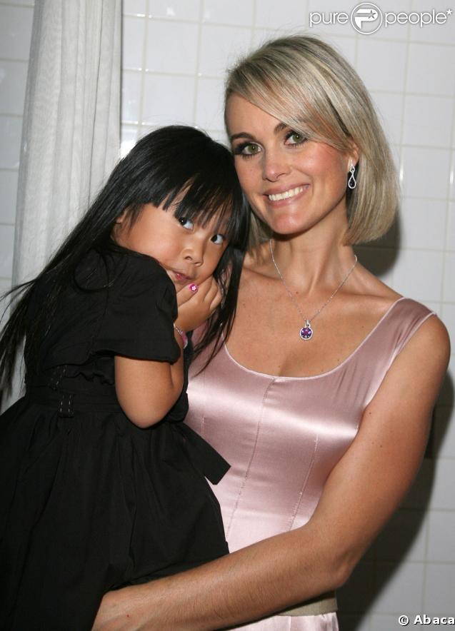 Laeticia Hallyday et sa fille Jade 
