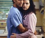 Julianna Margulies avec George Clooney dans la saison 4 d'Urgences