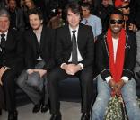 Yves Carcelle, Guillaume Canet, Antoine Arnault, Kanye West, Pietro Beccari au défilé Louis Vuitton hier à Paris