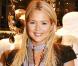 Virginie Efira a opté pour un look d'ado. Trop d'accessoires tue l'accessoire ! 22/03/06 