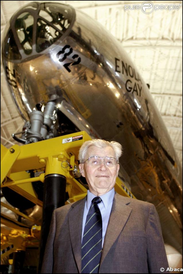 Paul Tibbets, le pilote qui largua la bombe atomique sur Hiroshima, s'est envolé vers des cieux plus paisibles.