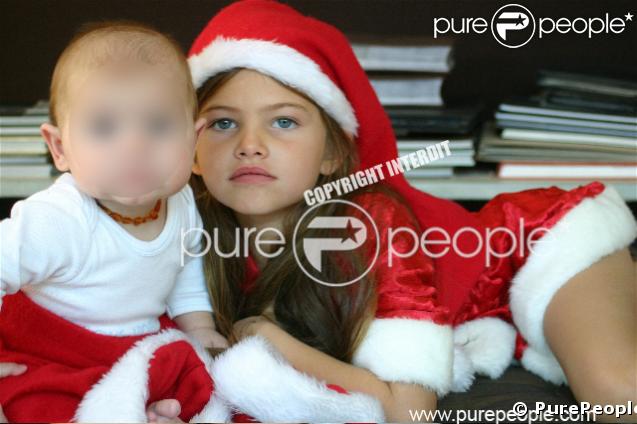 Le petit Ayrton et sa soeur font le bonheur de Véronika  Loubry 