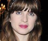 La jolie Cécile Cassel sera derrière son frère lors de la Nuit des César le 27 février, puisqu'il est nominé dans la catégorie du meilleur acteur pour son incarnation de Jacques Mesrine 