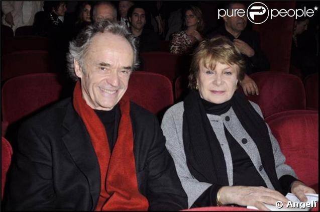 Jean-Claude Casadesus et son ex-femme à la générale de la pièce  Bonté Divine . 09/02/09