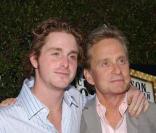 Cameron Douglas avec son père Michael Douglas en 2005 