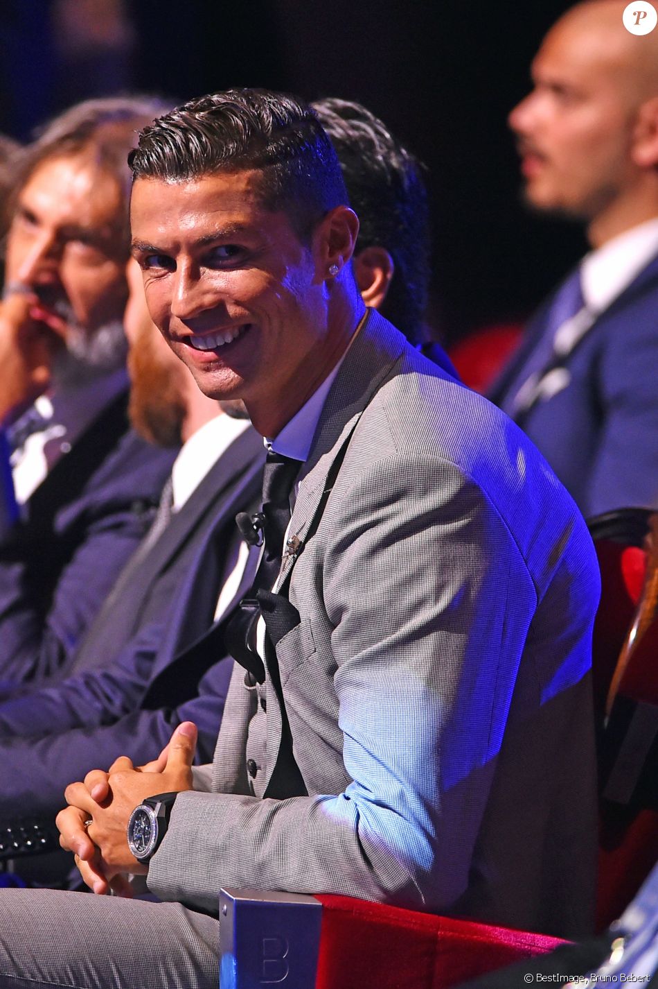 Cristiano Ronaldo, le joueur portugais du Real Madrid, pendant le tirage au sort de l'UEFA Champions League 2017/2018 et la remise du trophée du meilleur joueur et de la meilleure joueuse de la saison 2016/2017 au Grimaldi Forum à Monaco le 24 août 2017. © Bruno Bebert/Bestimage