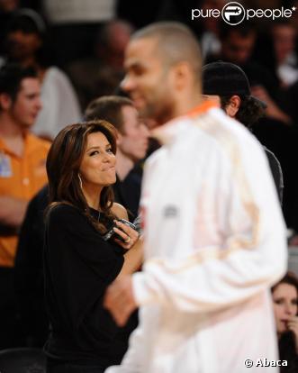 Eva Longoria hier à Phoenix pour soutenir son mari Tony Parker