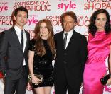Première de  Confessions of a Shopaholic,  à Londres, lundi 16 février 2009 : Hugh Dancy, Isla Fisher, le producteur Jerry Bruckheimer et l'auteure Sophie Kinsella