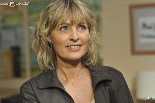 Ces deux comédiennes sont doublées par Virginie Ledieu, désormais comédienne du Mistral, c'est-à-dire dans Plus belle la vie.
